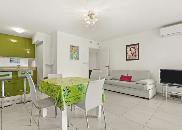 Апартаменты Belle Terrasse St-raphael