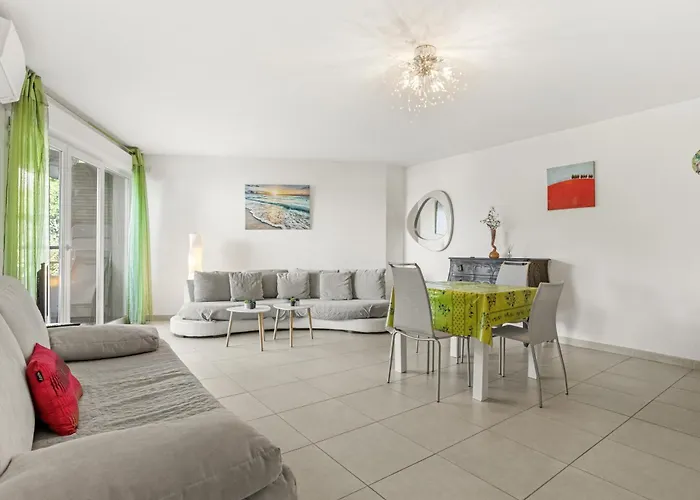 Belle Terrasse St-raphael Апартаменты *