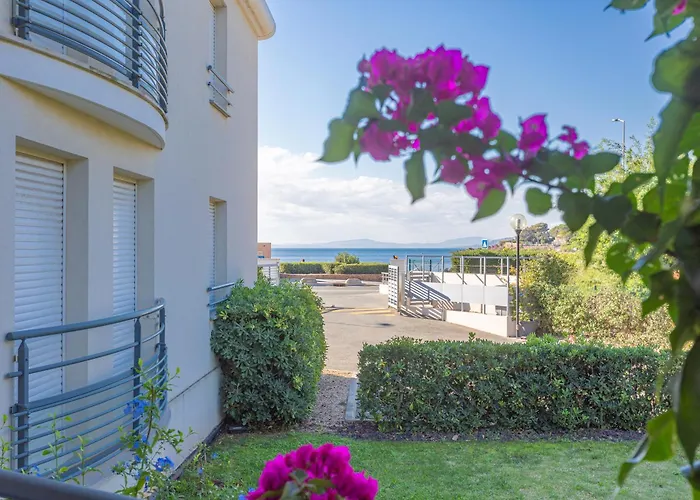 Апартаменты Belle Terrasse St-raphael Сен-Рафаэль