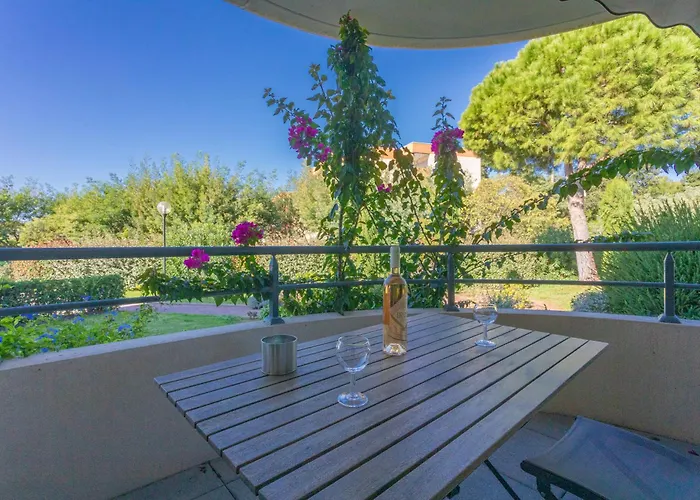 Апартаменты Belle Terrasse St-raphael