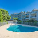 Belle Terrasse St-raphael 아파트 *