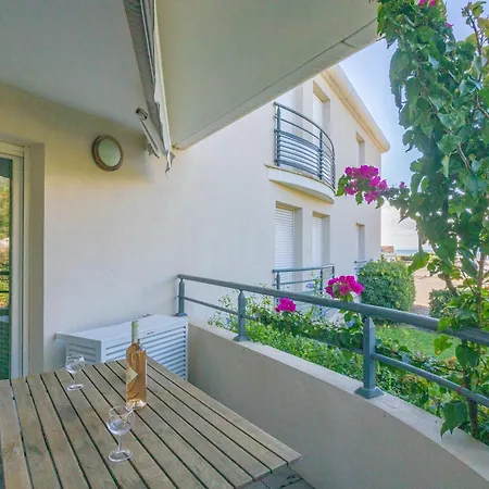 Apartment Belle Terrasse St-raphael