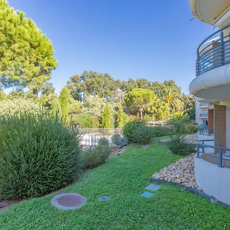 Belle Terrasse St-raphael * Saint-Raphael (Var)