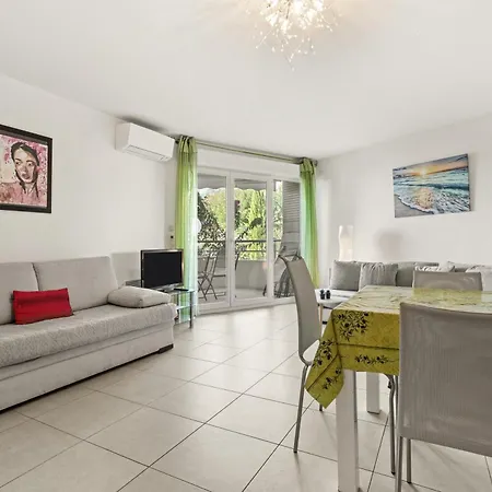 Belle Terrasse St-raphael Apartment